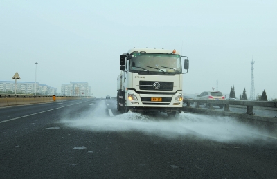 黃牌灑水車