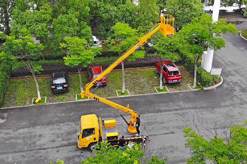 解放VR13.5米單排藍牌高空作業(yè)車_解放藍牌高空作業(yè)車圖片