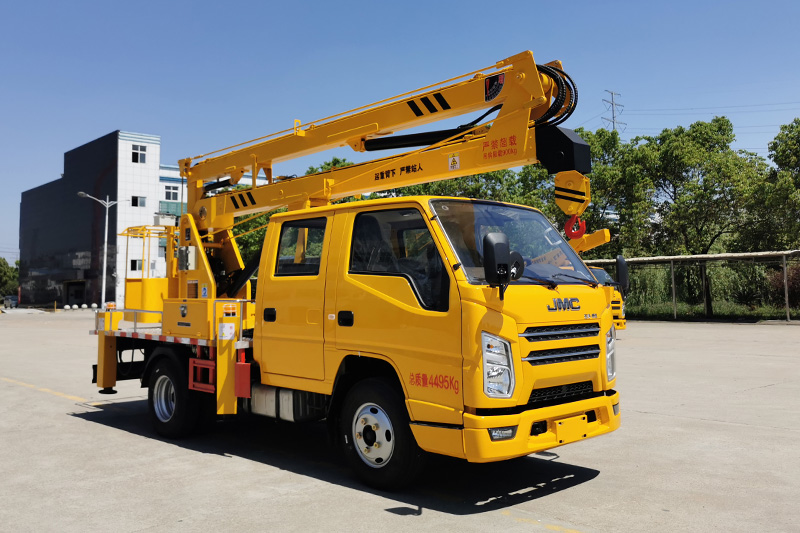 江鈴13.5米雙排藍(lán)牌高空作業(yè)車圖片