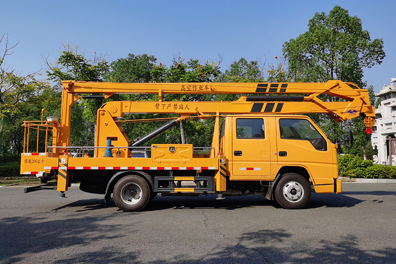 江鈴雙排17.5米高空作業(yè)車圖片